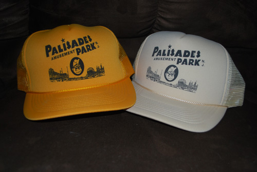 caps